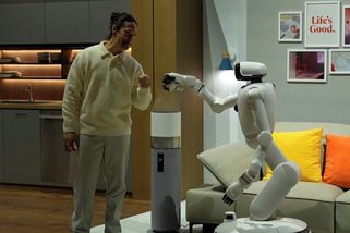 Chytré televizory, sekačky i roboti. Jak AI mění naše domácnosti